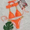 Swimwear pour femmes Red Sparkling Diamond Thong Swimsuit Swicestone Bikini 2024 MUJIA WEMPS MATAL METAL MATHSuit Set 3 pièces J240510