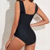 Swimwear féminin 2024 Nouvelle mode Swimsuit Couleur solide Couleur conservatrice couvrant le ventre mince et sexy bikini