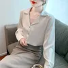 Blouses pour femmes Blanche en satin à manches longues Elegant Solid Notched Collar Shirt Automne Abricot Office Lady Tops Women Clothes Blusas