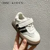 Sneakers kinderschoenen 2024 zomer nieuwe baby ademende bordheren en dames lopen casual H240510