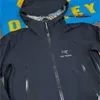 Ontwerpers Brand Windscheper Hooded Jackets Heren Goretex Black Hooded Jacket Maat size S Pip0