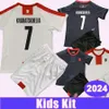 2024 Jerseys de futebol da Georgia Kids Kit Kvaratskhelia Zivzivadze Kvilitaia Chakvetadze Davitashvili Home Away Football camisetas uniformes