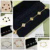 Fashion Classic 4 / Four Leaf Clover Charm Bracelets Chaîne de bracelet 18k Gold Agate Shell Moto-of-Péarl pour Womengirl Wedding Mère de la fête de la fête