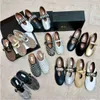Scarpe di moda casual rotonde slip di punta su cuoio vera scarpe eleganti eleganti marchi di lusso cristallo diamanti moca