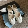 Chaussures décontractées Mkkhou Flat de taille de cuir de haute qualité pour femmes