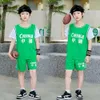 Basketball Jerseys porteurs de chien Uniforme pour enfants à manches courtes à manches à manches courtes à manches courtes pour garçons Summer Deux maillots chinois pour les élèves et les filles de la maternelle