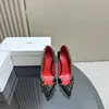 Luxurys Womens Sandals Designer High Heels Shoes Brand Thin Heel Poinded Toe Black Silver Wedding Shoesサイズ35-43