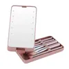 Kompakta speglar handhållna Kompakt 360 vecks toalettbord LED -ljus Makeup Mirror Q240509