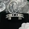 Bracelets de diamants ouverts créateurs de mariage Gold Bangle Bracelet en argent en acier inoxydable Bracelet Bangles Femmes Men Couple de lettres classiques Bijoux Accessoires