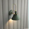 Lampade da tavolo Creative industriale muro di vento Luce di lusso di ferro retrò sfondo lampada semplice camera da letto per sé illuminazione soggiorno