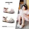 Sandali 2024 Summer New Girl Rabbit Childrens Scarpe Big Bow Fashion Dance Princess H240510