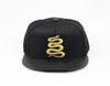 Des créateurs de mode Caps European et American Gold Snake Metal Label Mesh Baseball Cap Mens and Womens Street Culture Dance Hiphop7933758