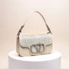 The latest crocodile small square bag fashion chain shoulder bag crossbody bag 22*12*6 factory direct wholesale retail