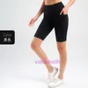 Lu Woman Yoga Sports Biker Hotty Hot Shorts Spot Même style Pantalon de 5 points pour les femmes confortables et respirant les poches latérales rapides cyclistes