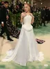 Celebrity avondjurk afstuderen feestjurk 2024 Met Gala Loewe strapless veter omhoog Kim Kardashian Silver Flower Kylie Jenner lange jurk uit schouderkristallen