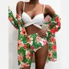 Kvinnors badkläder 2024 Ny bikini som samlar in sexiga nät tre delar uppdelade tryckta badkläder för kvinnor