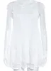 Robes décontractées à manches sexy sans manches blanches femmes 2024 Été élégant timil floral creux ou mini-robe courte de plage Bohemian