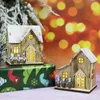 Décorations de Noël 2pcs House Gingerread State Glowing Village Village Noël Ornement de l'église