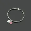 Silver Color Women Designer Bangles Double Heart Pendant Perge de luxe en acier inoxydable Bracelet Cœur 268G