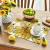 Tableau de table 4pcs Spring Placemats pour manger des abeilles fleuries tapis 12x18inch