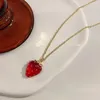 Colliers de pendentif Collier de fraise rouge mignon pour femmes Girl's Gold Color Clavicule Chain de bijoux accessoires