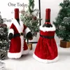 Decoratieve beeldjes Kerstwijnflessen Set Red Velvet Dress Bag Mouw Santa Claus Kostuum Kerstmis Jaar Jaar Dinertafel Decor