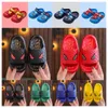 Neue Luxusdesigner Anti Slip Soft Soled Pantoffeln für Haushaltsjungen Sandalen für Kinder Innens Sommer Eltern-Kind-Sandalen