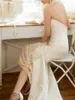 Atemberaubende Perlen Meerjungfrau Brautkleider sexy offener Rückenhalter Hals Brautempfang formelle OCN -Kleider BC18820
