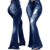 Jeans femminile che abbina una gamba larga magra lavata pantaloni in denim strappato