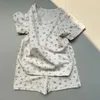 Ensemble de vêtements Ins Summer Children Mainswear Hort Sheeve Turnits Boy Girl Baby Floral Print Tops Shorts 2pcs T-shirt décontracté en coton