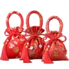Geschenkverpackung rot chinesischer Stil tragbarer Hochzeits Süßwaren Bag Brocade Paket Draw String Präsentieren Süßigkeiten Geschenke 14x11cm