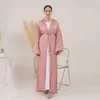 Vêtements ethniques 2024 Eid Djellaba Abaya Dubai Coucheur douce brillante Slves Hobe musulmane Silky Kimono Dubaï Turquie robe Islam Abayas avec ceinture T240510