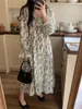 Casual Dresses Alien Kitty Gentle Vintage Long Dress Women V-ringen Lace 2024 Camp Chic Slim Loose Spring Printed Full Sleeve Florals