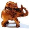 Dekorativa figurer Y8306- 2 ​​"Handskytte boxwood Netsuke Figurinhuggning - Muskaxi -elefant