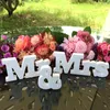 Couvre-chaise Mr Mme White Letter PVC Sign for Rustic Wedding Decoration 3pcs / Set Favor Marié Table de fête Ornements Po Props Gift