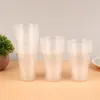 Tasses jetables pailles 50pcs en plastique transparent tasse en plastique transparent extérieur pique-nique de fête d'anniversaire de table de table pour s gobelets