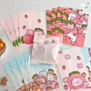 Geschenkomschakeling 5 -stcs/pack cartoon papieren zakken Koreaanse kawaii aardbeiverpakking snoep sieraden sieraden opslagorganisator