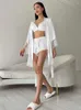 Домашняя одежда Hiloc Элегантная белая атласная пояс халат пижама 3 штуки устанавливает летняя сплошная сексуальная лифчика.