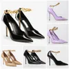 Célèbre promenade d'été designer marque de chaussures diamant talus sandales chaussures pointues toe pompes with gol chaîne talons talons sandale élégante sandale EU35-43