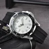 Design męskie zegarki Watches Automatyczny ruch kwarcowy Męski Zegar Luksusowy projektant biznesowy dla mężczyzn Watch Montre Na ręce