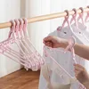 Kleiderbügel 5 Piece Flexible und Praktische Anti-Rutsch-Verschluss für Jackenhemden Schals bequem zu Plastik