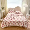 Filtar 2024 Multifunktionell förtjockad flanell Shu Cotton Plush Filt Cover Panda Velvet Plaid Style Boho