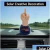 Interiördekorationer Nya 1st Finger Solar Powered Shaking Car Ornament Dashboard Decoration Bobbling Toy Desk Gadget Home Decor Offic Othsk