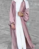 Etniska kläder Xuerry Wholesale Ramadan Eid Fashion Silky Satin Muslim Abayas Robe Abaya Elegant Kimo Women bär Lslamiska muslimska Robes T240510