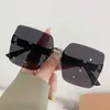 Nouveau style Emma H Style Tiktok Même encombres coupées coupées de soleil Fashion Sunshade Anti Ultraviolet Sunglasses