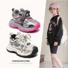 Sandali per bambini sport 2024 estate nuove scarpe a maglie traspirabili cave per ragazze soli papà casual uomini e bambini H240510