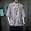 الملابس العرقية 2024 الرجال على الطراز الصيني Tang Suit T-Shirt عتيقة لوح الإبزيم فضفاضة الفنية Zen الفستان في منتصف الأكمام طباعة قمم المطبوعة