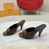 Designer Womens Filla di alta qualità Fibbia aperta Sandali ad alto tallone Sandali Abito Silhouette Sandal Fashion Super Mule Sandals