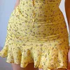 Basic Casual Kleider Blumendruck kurzes Sommerkleid für Frauen mit Spaghetti Schultergurten Ultradünnen Mini -Kleid Bohemian Sonnenkleid Verband sexy Falten Saum