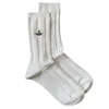 Erkek Çoraplar Yeni Batı İmparatoriçe Dowager Siyah ve Beyaz Düz Renk Küçük Satürn İşlemeli Kadın Çoraplar Basitleştirilmiş Temel Yığınlı Çoraplar D5Z3